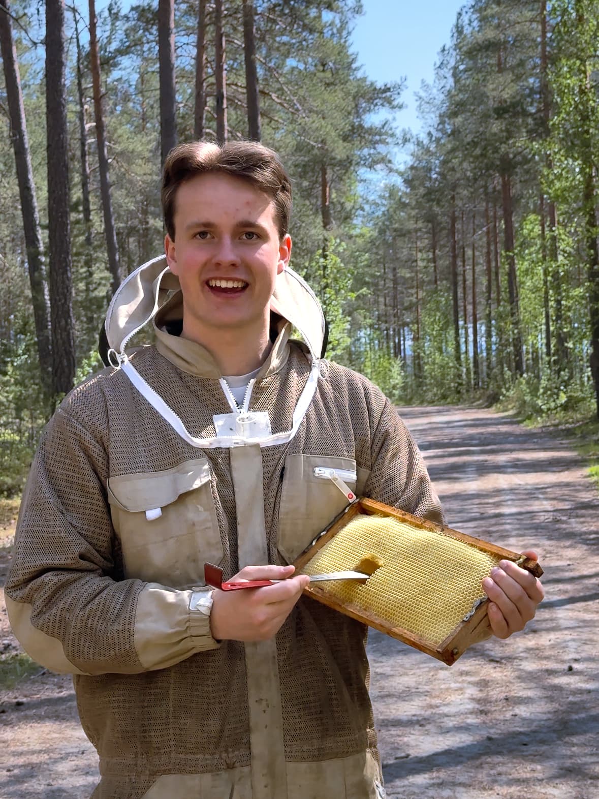 Mathias - Birøkter & Medeier hos Arven Honning